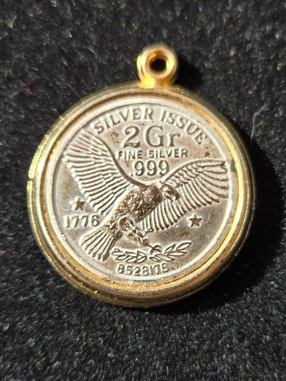 Vintage Silver Issue 2 Gr Fine Silver Eagle .999 Coin Pendant 1976 Bicentennial - Picture 2 of 5